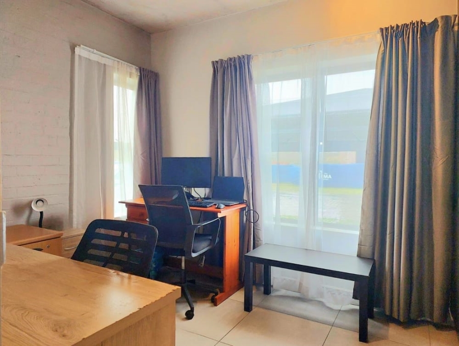 2 Bedroom Property for Sale in George Central Western Cape